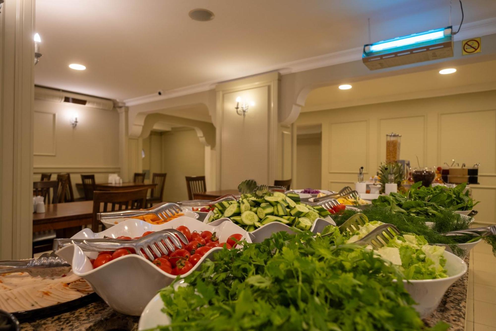 Berr Hotel Istanboel Buitenkant foto