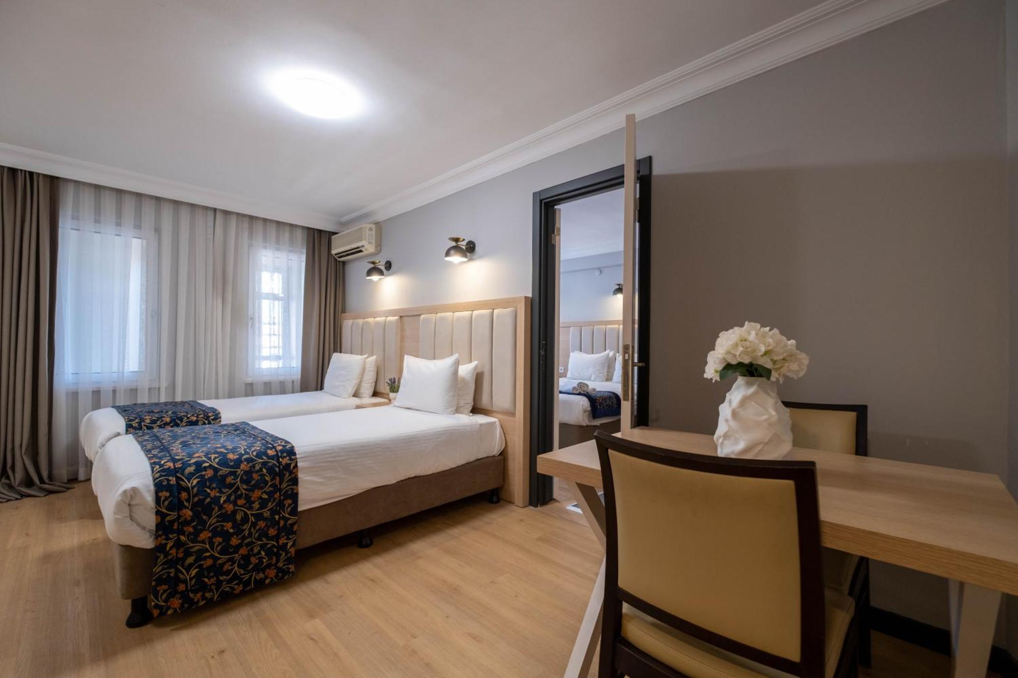 Berr Hotel Istanboel Buitenkant foto